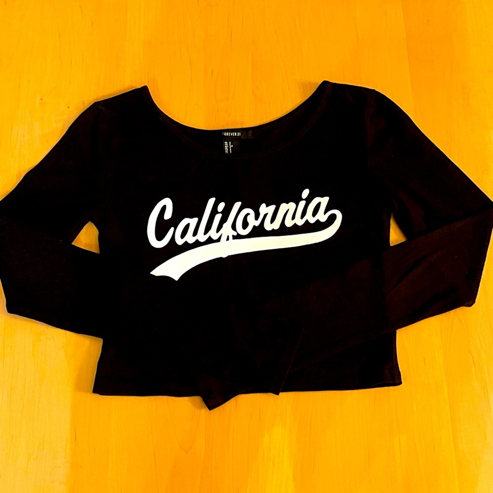 FOREVER21 CROPPED California T-SHIRT